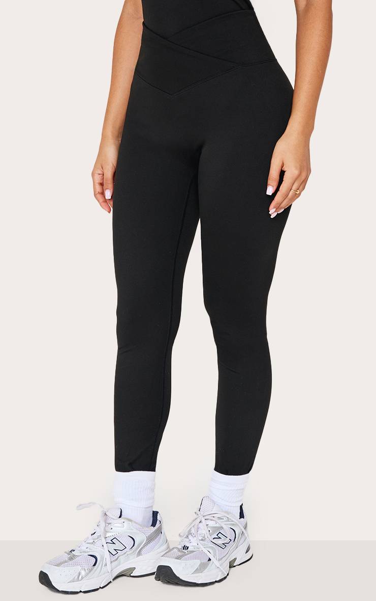 Deep Black Legging De Sport Petite Taille Sculptant Avec Taille Enveloppante