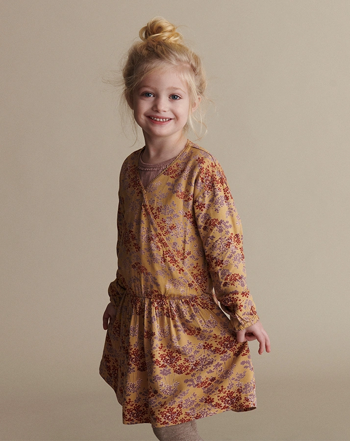 Langarm-Kleid MATANKIE in senf
