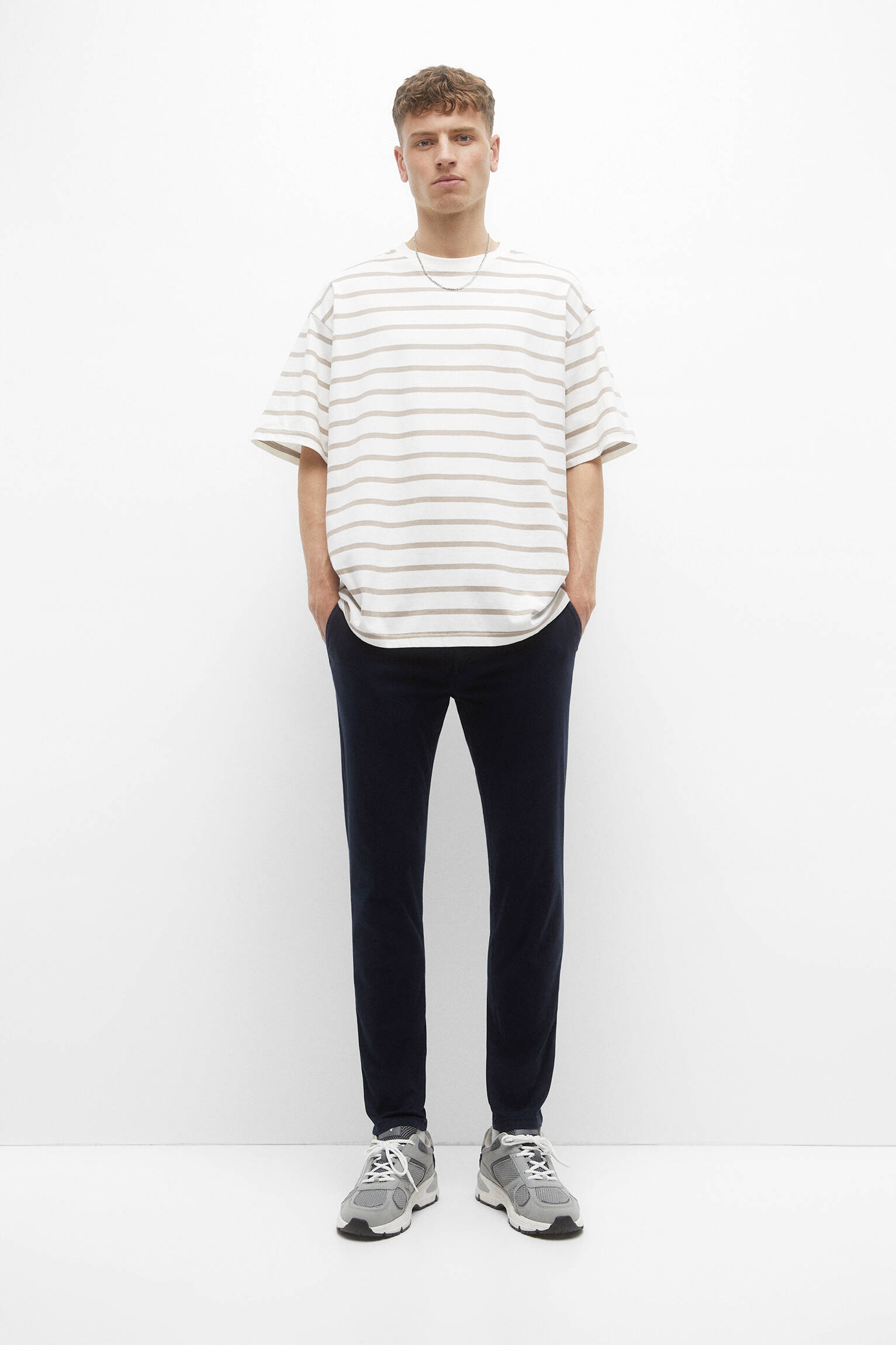 Calça chino básica - azul marinho