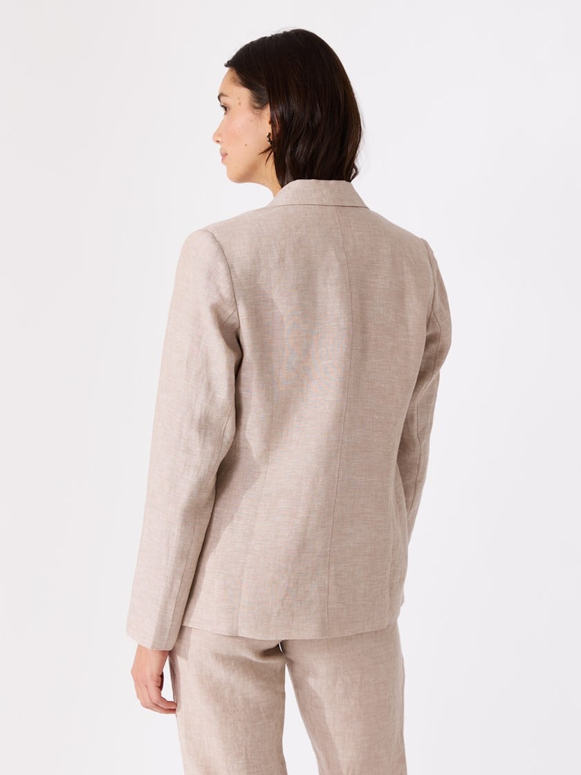 Meghan linblazer Cobblestone