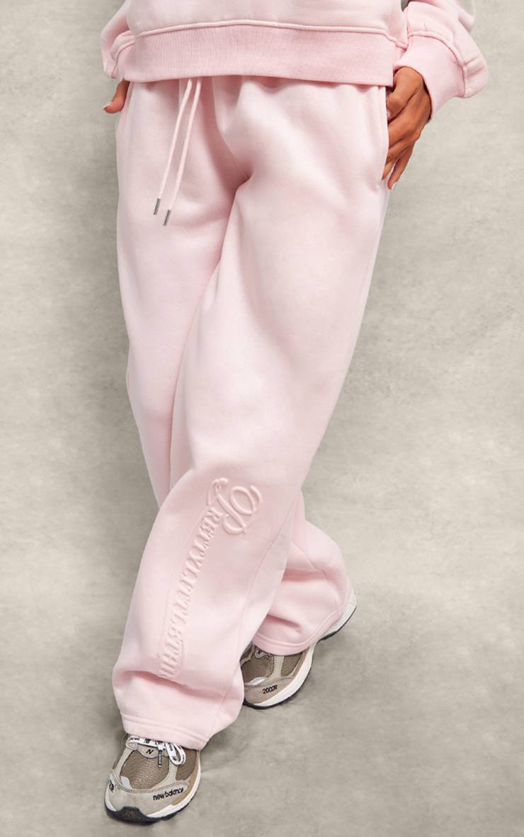 Rose Bébé Prettylittlething Jogging Jambe Droite Graphique Embossé