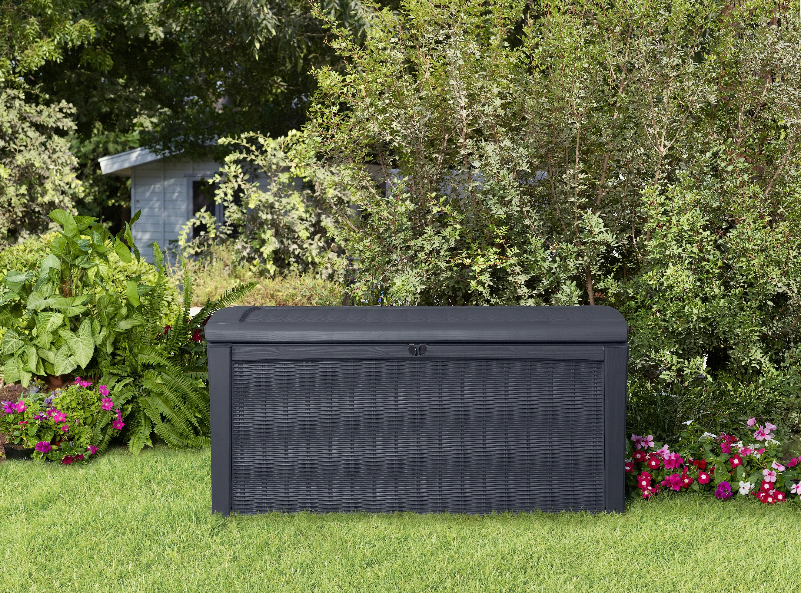 Keter Borneo Round Rattan Box