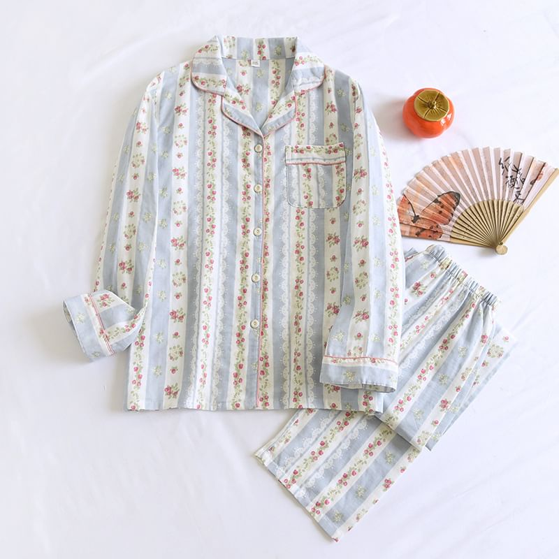 Somnus - Pyjamaset: Top met lange mouwen, reverskraag, bloemenprint en knoopjes + broek
