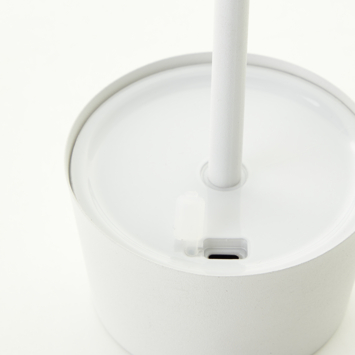 Brilliant USB oplaadbare tafellamp Jona 2W wit