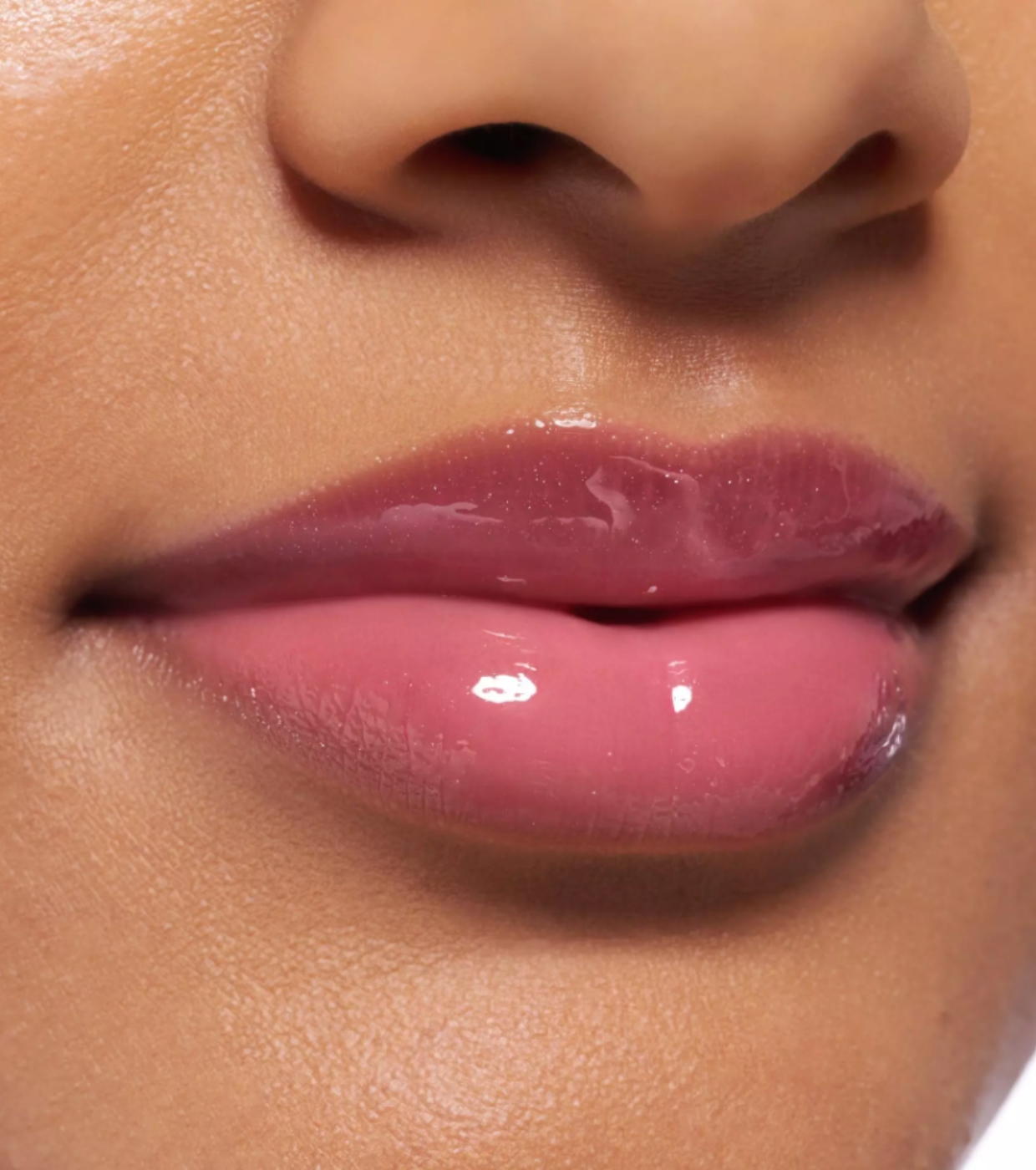 essence - Gloss Labial Volumizador Extreme Shine - 21: Pretty in Pink