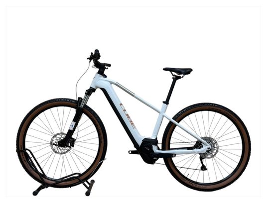 Produit reconditionné . Cube Reaction Hybrid One 625 SHIMANO 2024 . VTT électrique . Cube . très bon état