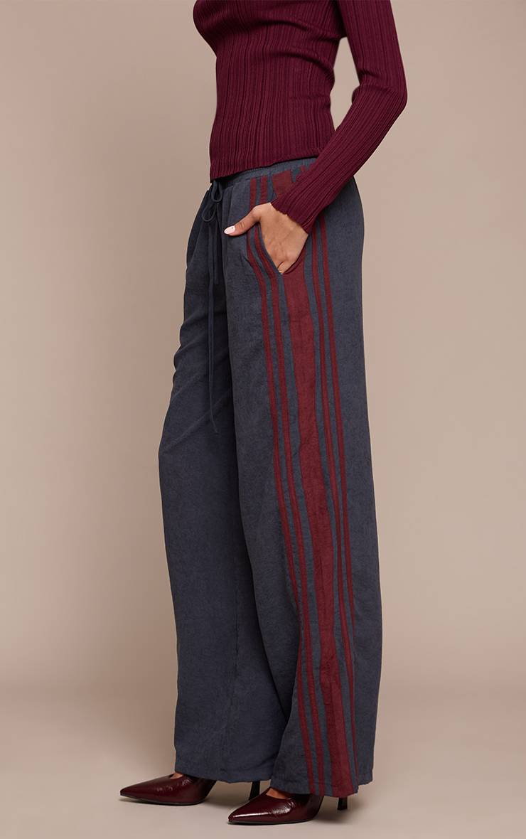 Bleu Marine Pantalon Large En Peau De Pêche Avec Bandes Contrastées