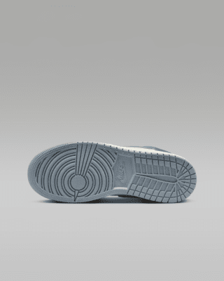 Air Jordan 1 Low SE Older Kids' Shoes
