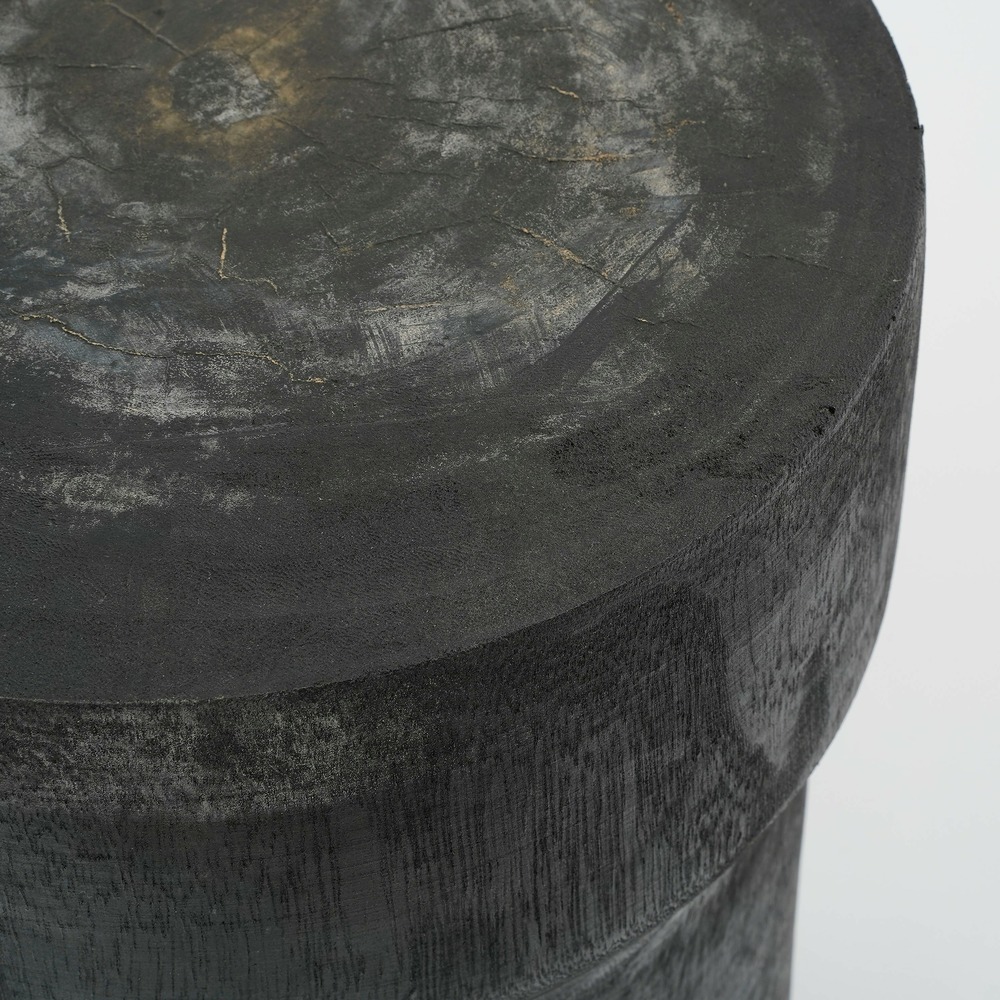 Mica decorations - table d'appoint en bois de paulownia noir h46