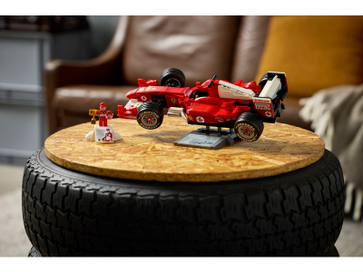 LEGO Ferrari F2004 en Michael Schumacher (11375)