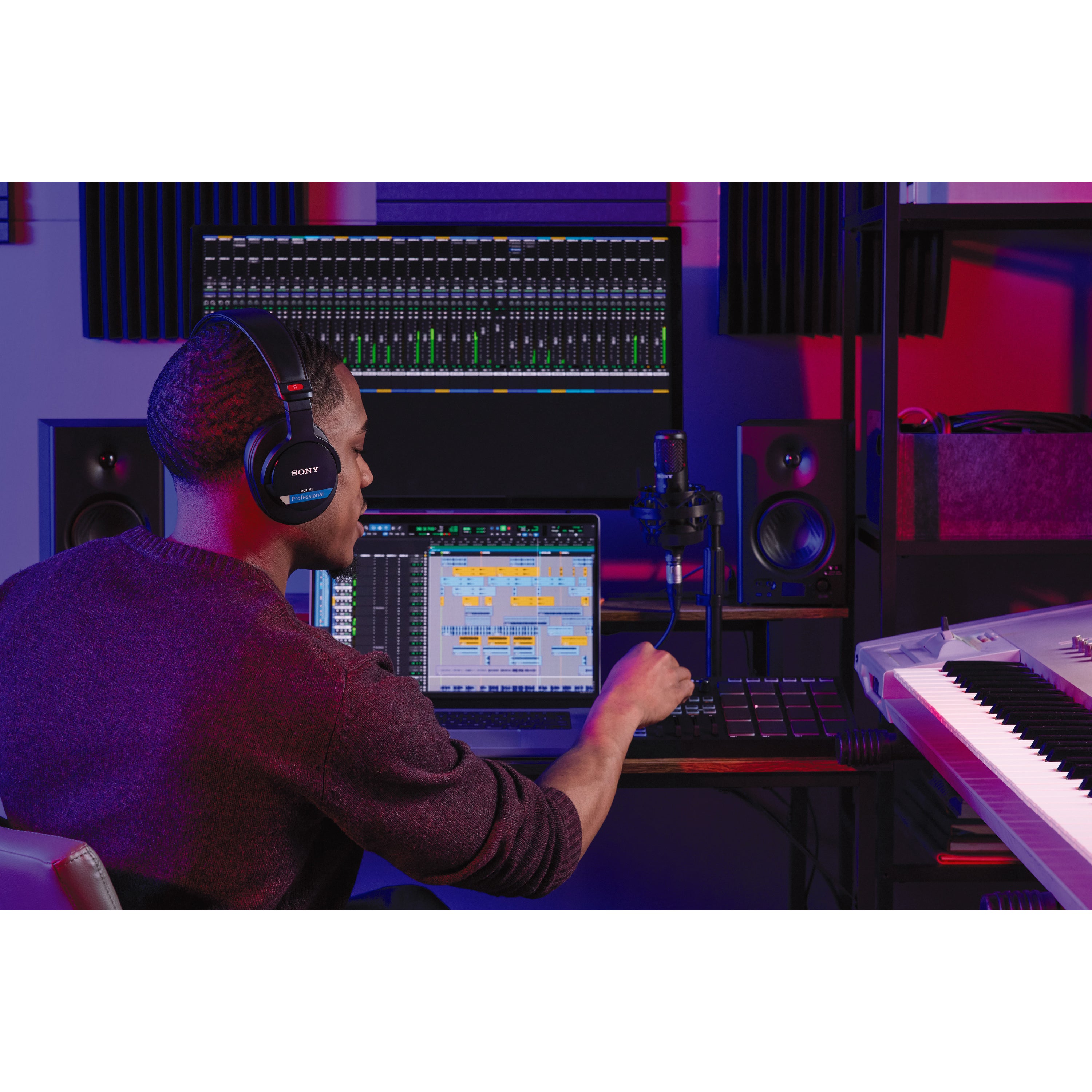 Sony MDR-M1 gesloten studio hoofdtelefoon
