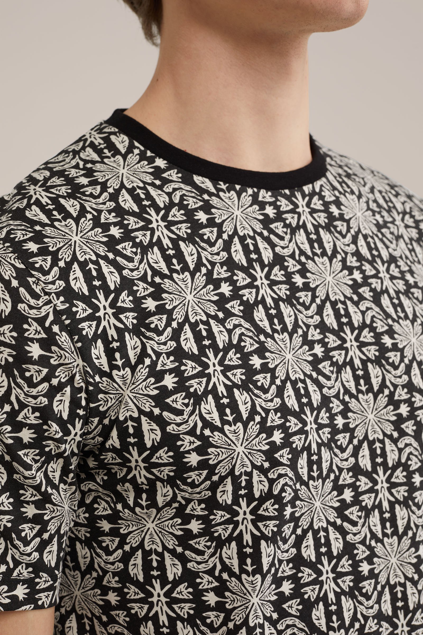 T-shirt met dessin WE Fashion Zwart