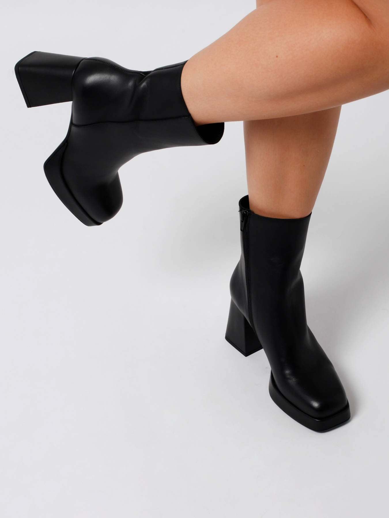 Bottines  talon en cuir SEMERDJIAN