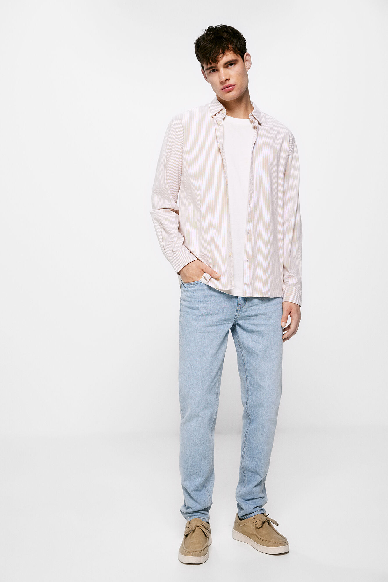 Camisa listrada com pontos minúsculos