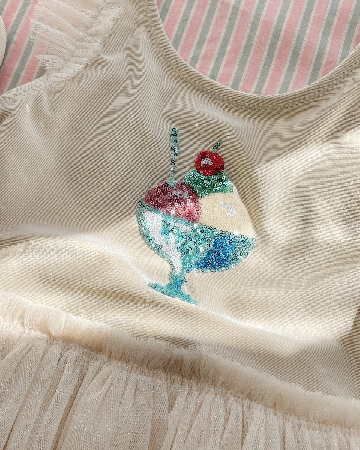 Badedrakt med Skjørt og Glitter – Badetøy | Amandine Swimsuit