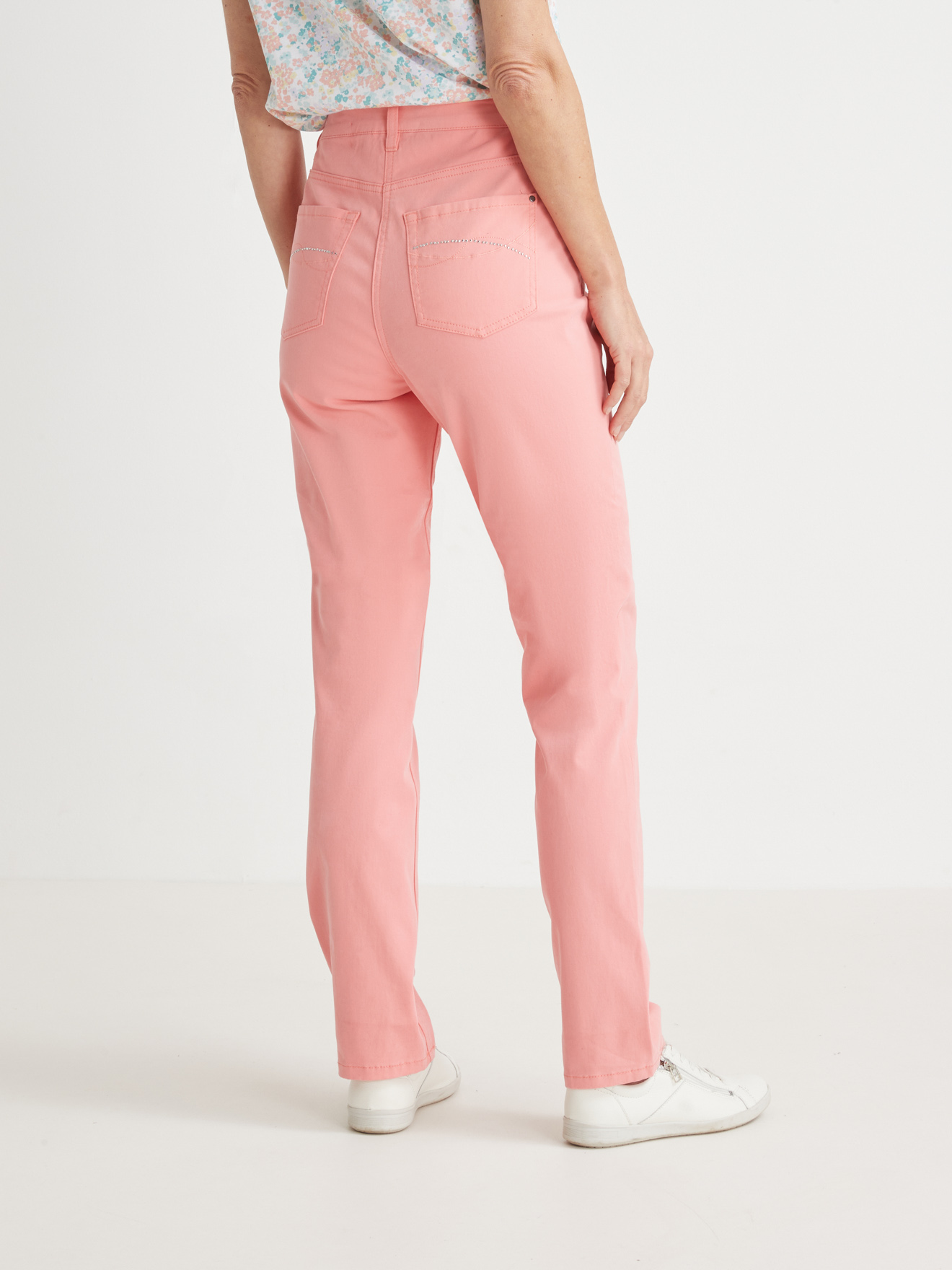 Pantalon 5 poches coupe droite