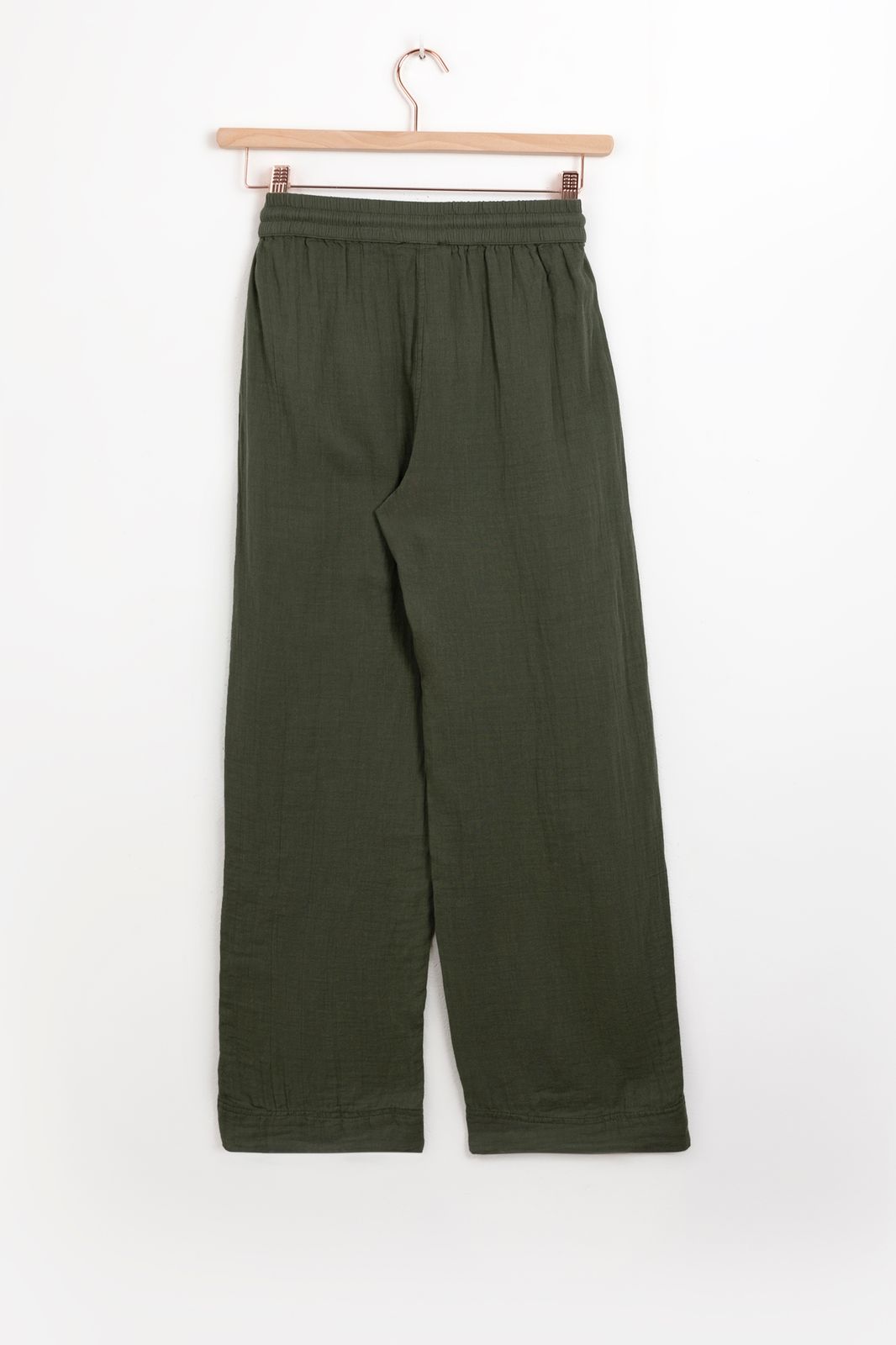Donkergroene straight leg mousseline broek