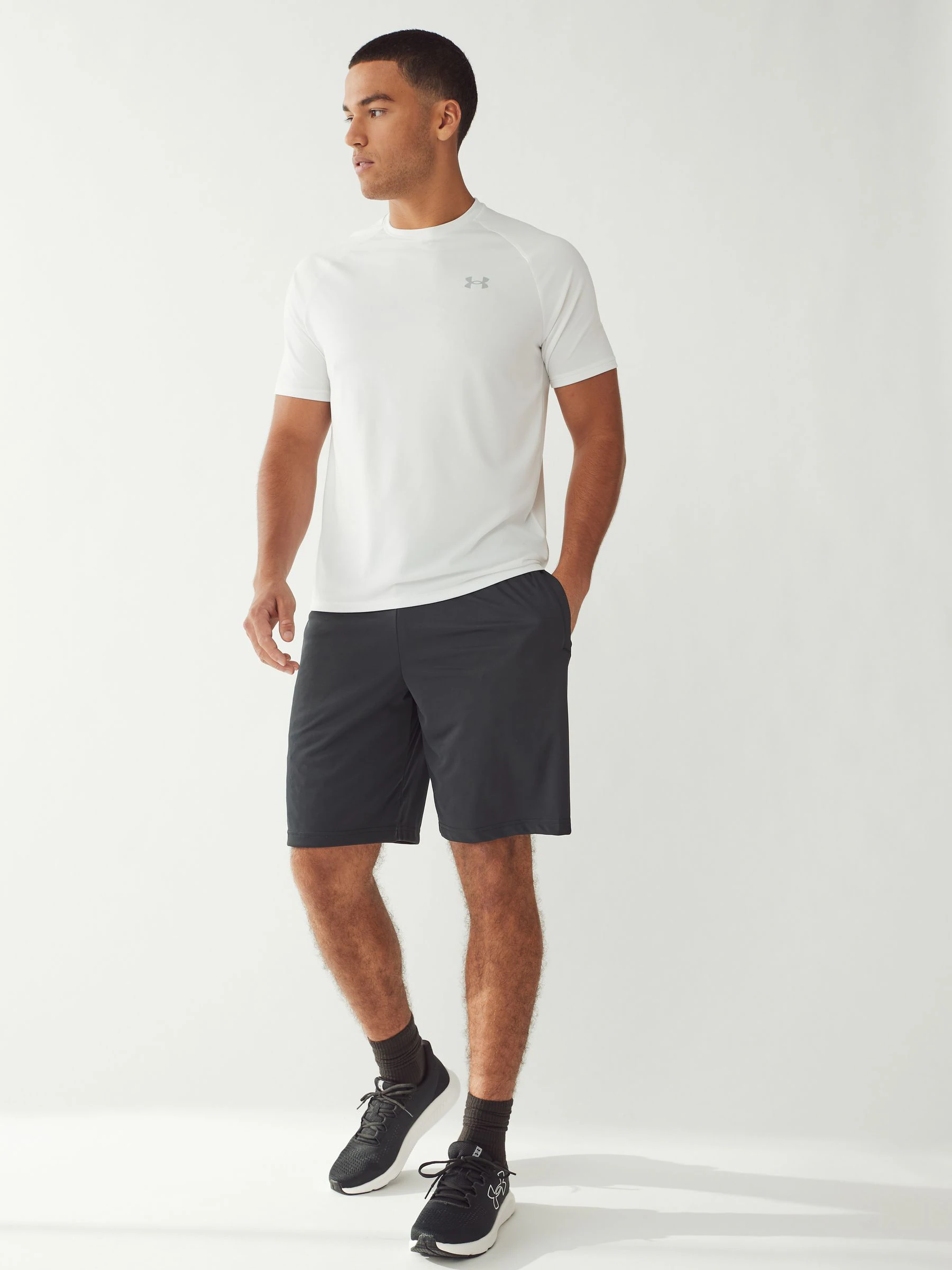 Zwart - Under Armour Tech shorts met grafische print