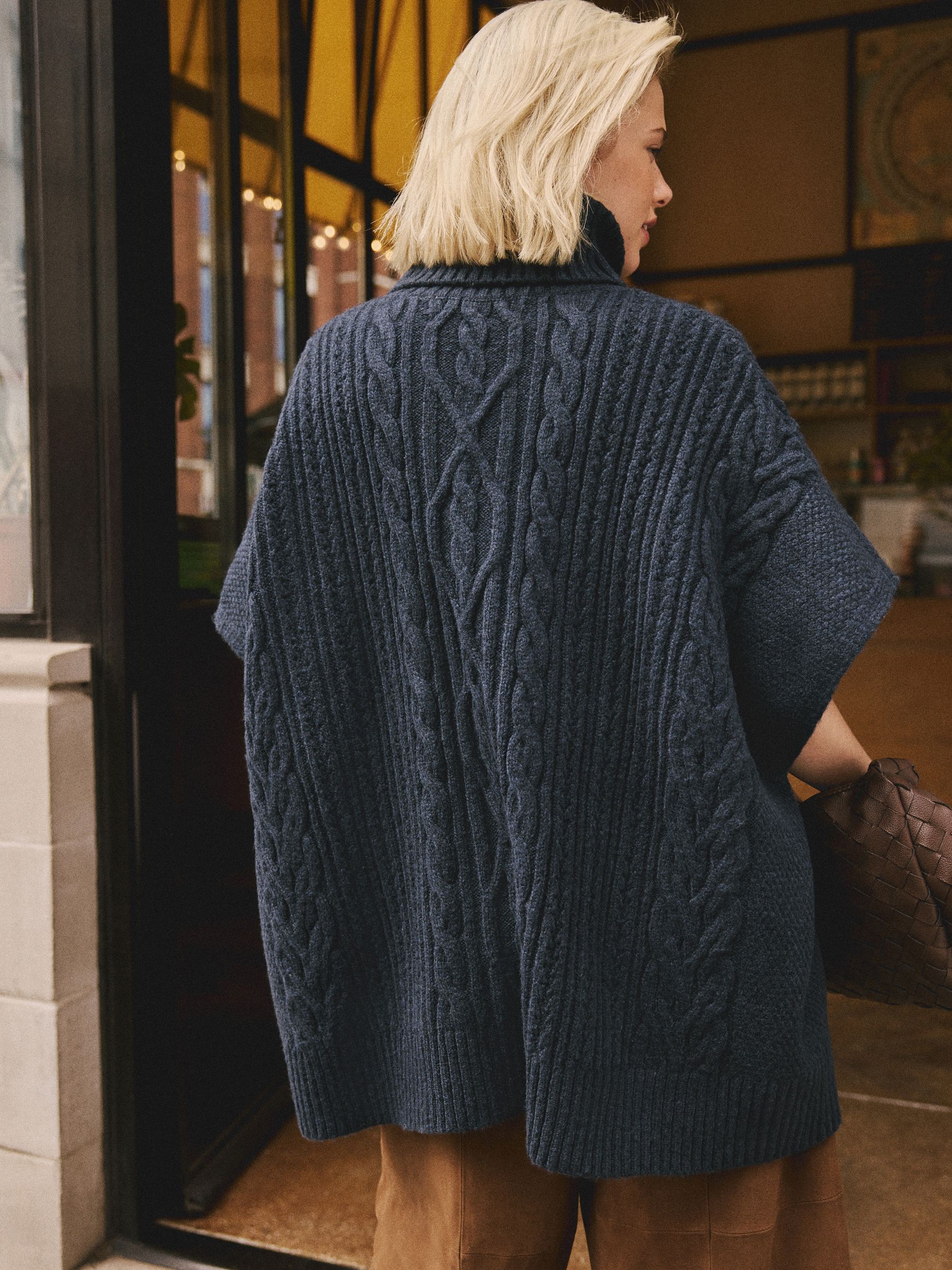 Marineblauw - Kabelponcho met rolkraag
