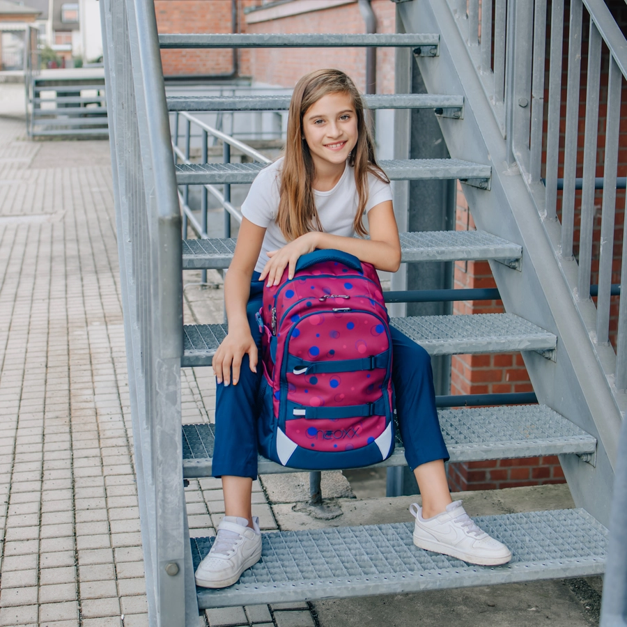 neoxx Active Pro Schulrucksack aus recycelten PET-Flaschen, lila blau
