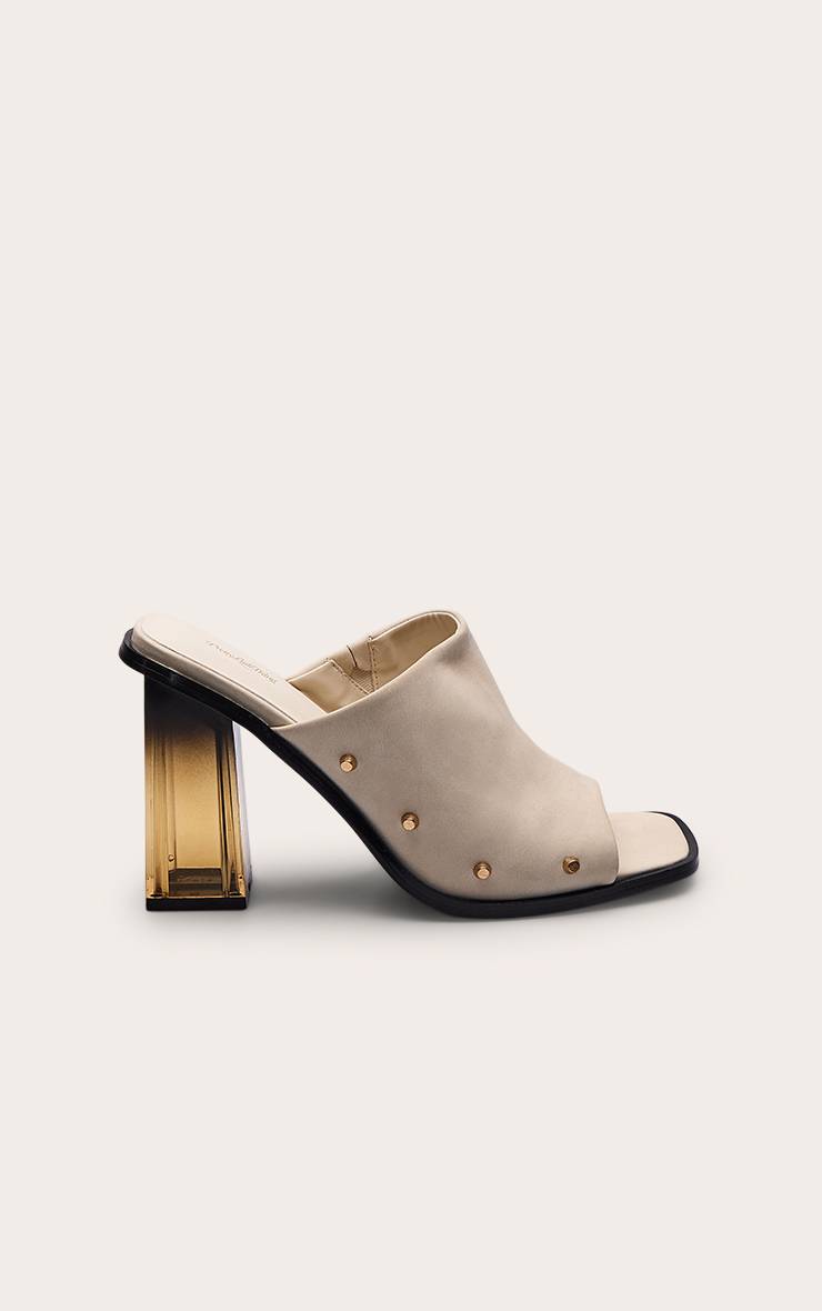 Crème Mules À Talons Bloc En Résine Et Clous En Synthétiquecuir