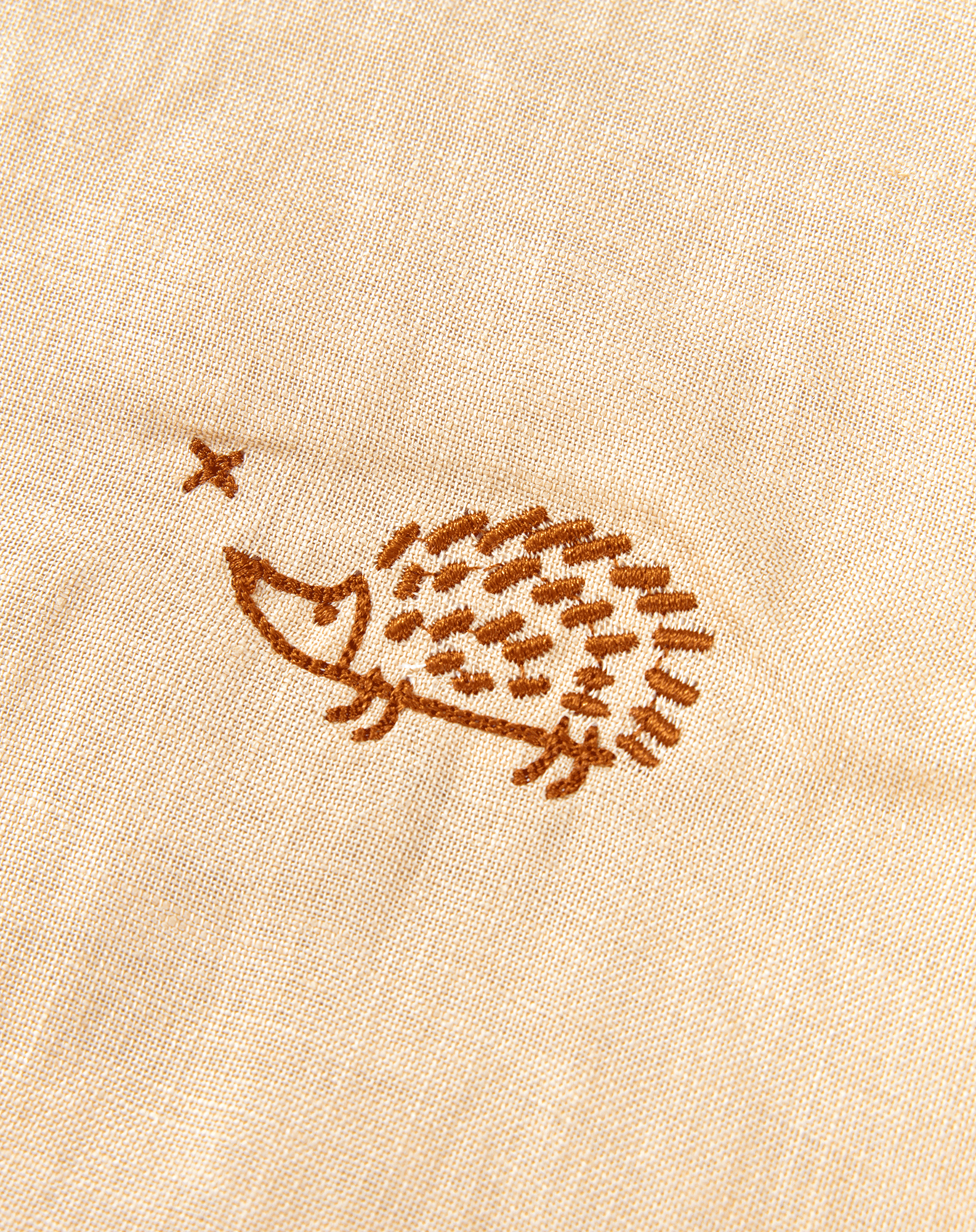 Couverture d'hiver brodée l1n0 en lin français | Beige