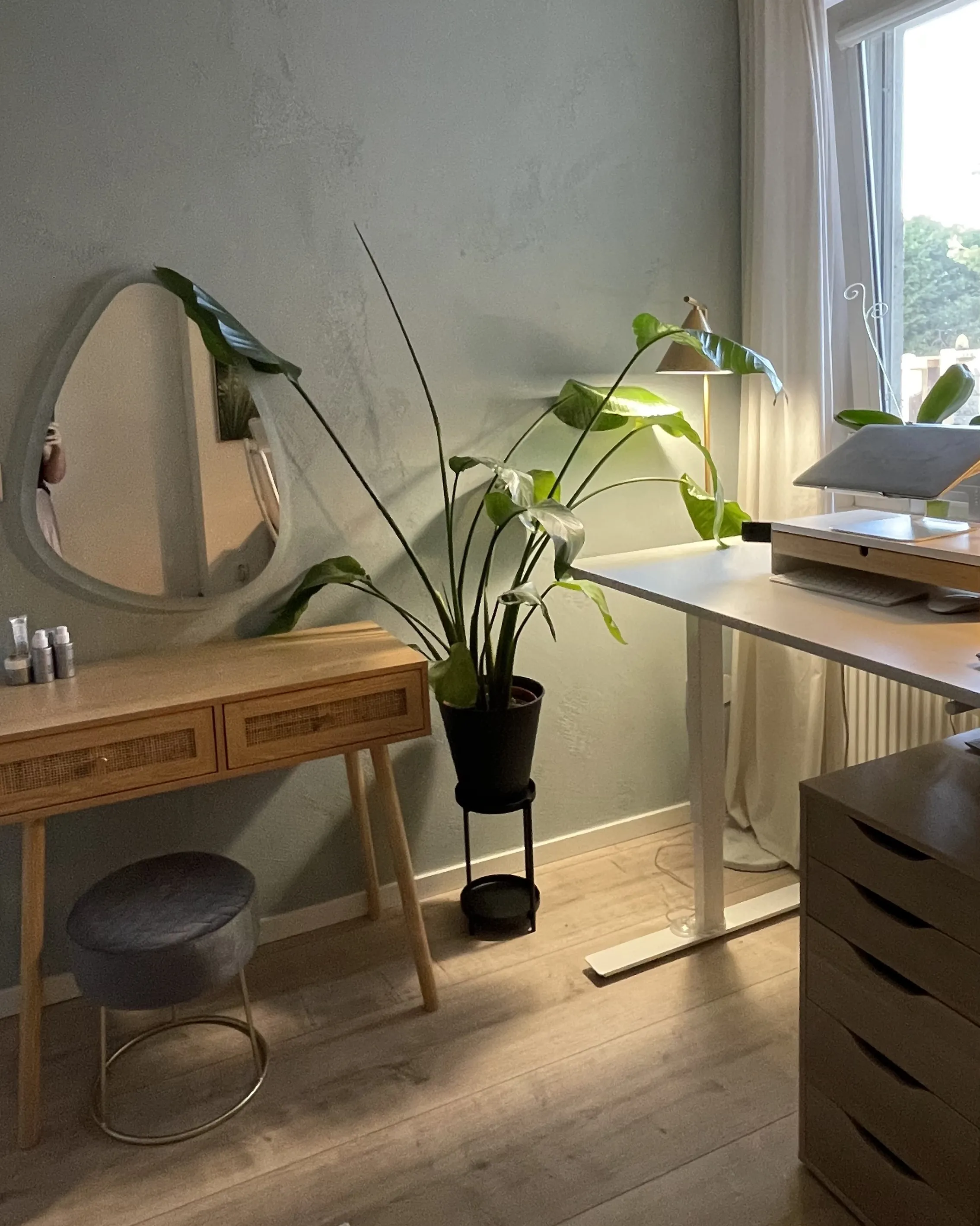 Sidetable ODELL Lichtbruin
