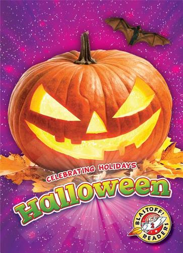 Halloween - Celebrating Holidays (Hardback)