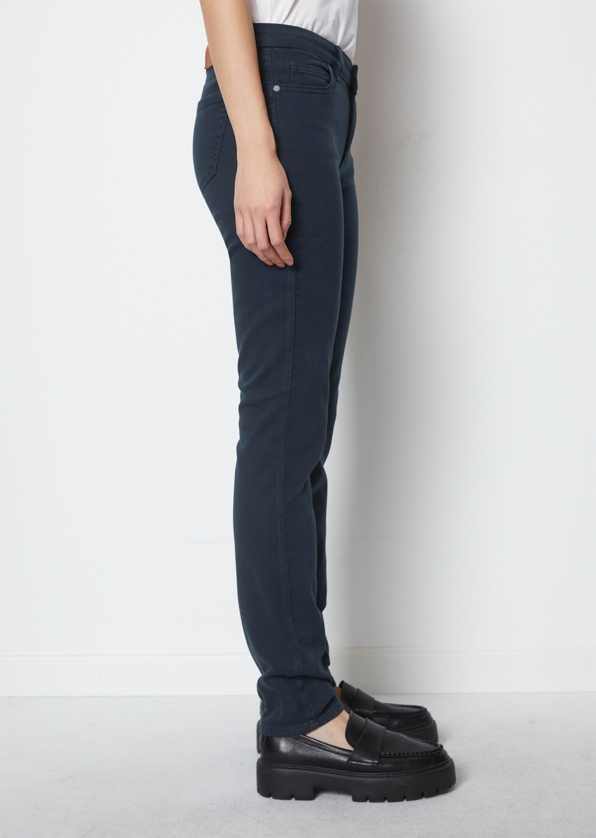 Hose Modell ALBY slimaus softem Stretch-Twill