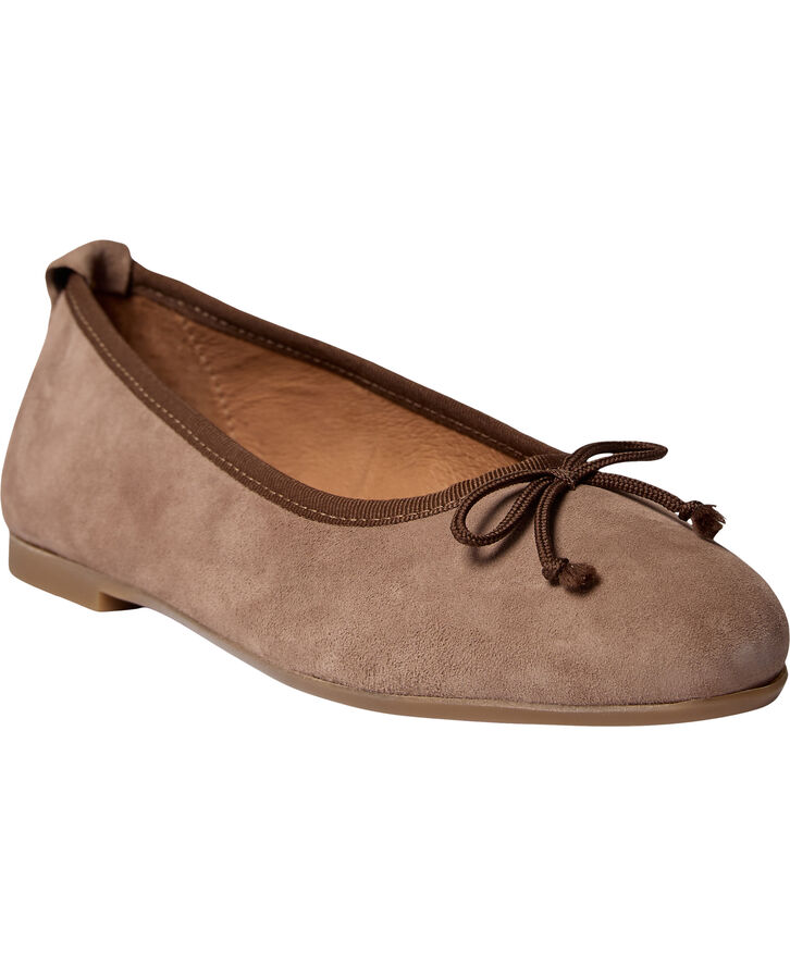 Pavement Lucy Lu Mole suede