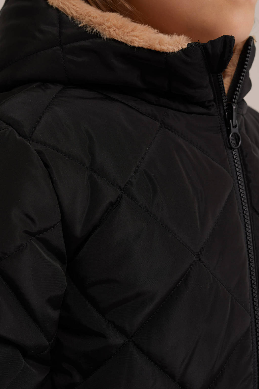 WE Fashion gewatteerde winterjas zwart/zand