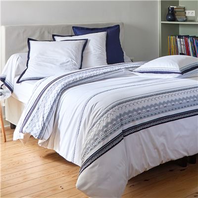 Linge de lit percale frises brodées - BECQUET CRÉATION