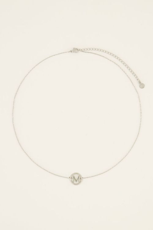 Ketting met initial in ronde bedel
