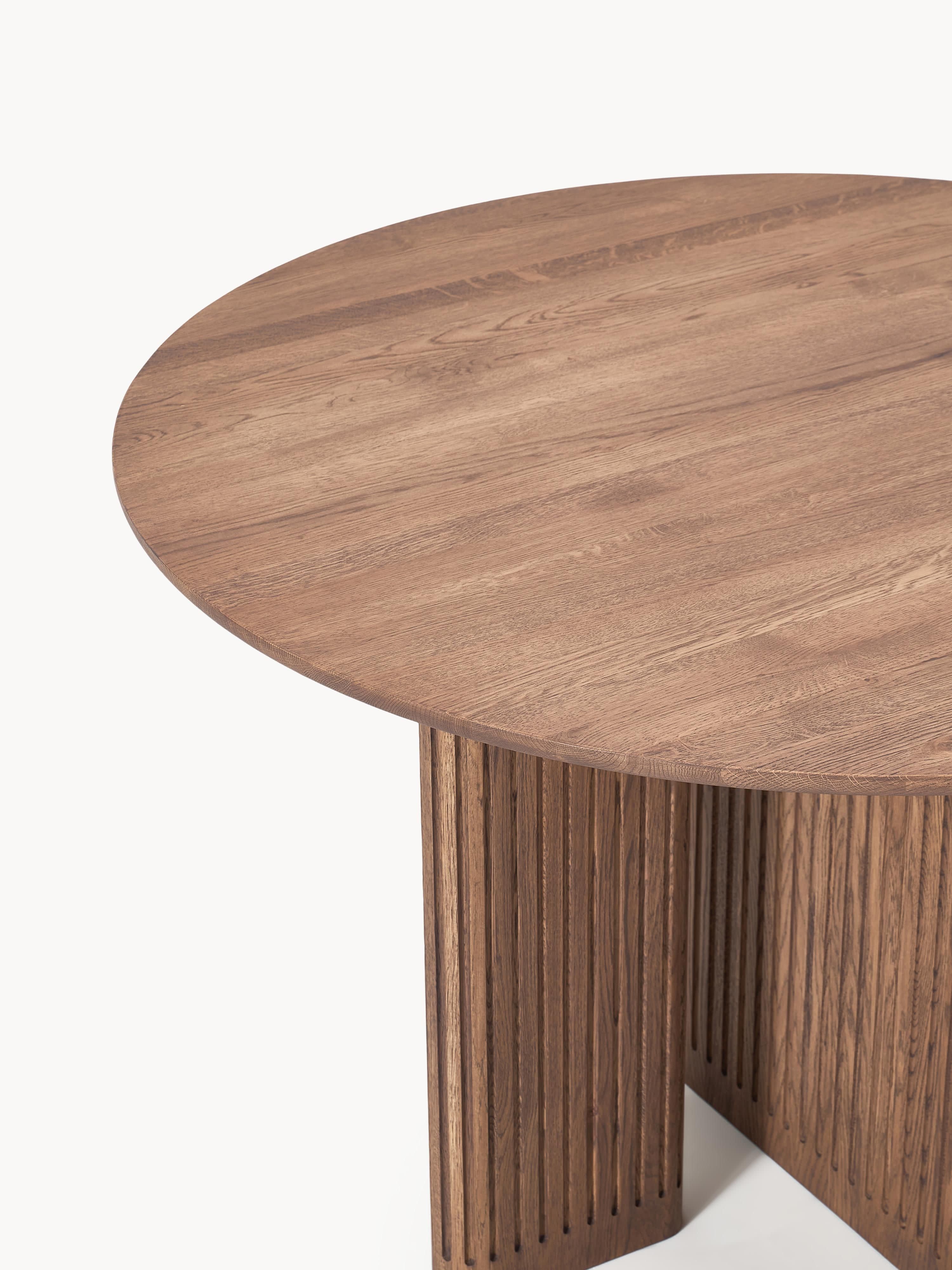 Ronde eettafel Jolka van eikenhout, in verschillende formaten