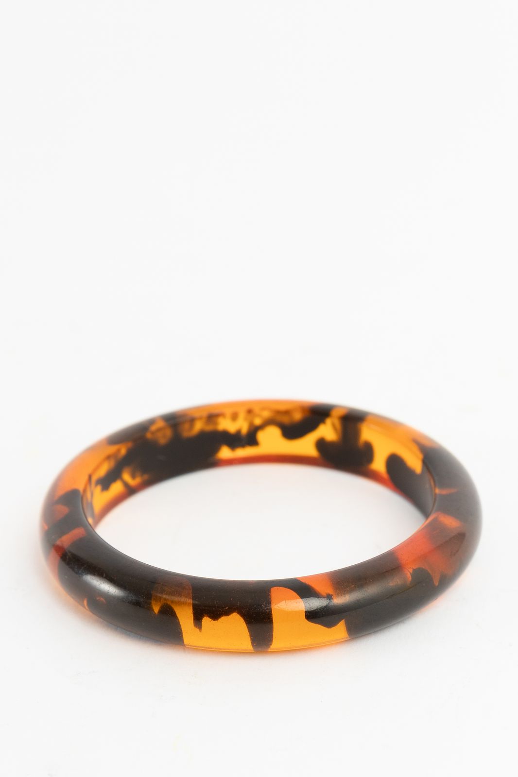 Zwarte resin armband