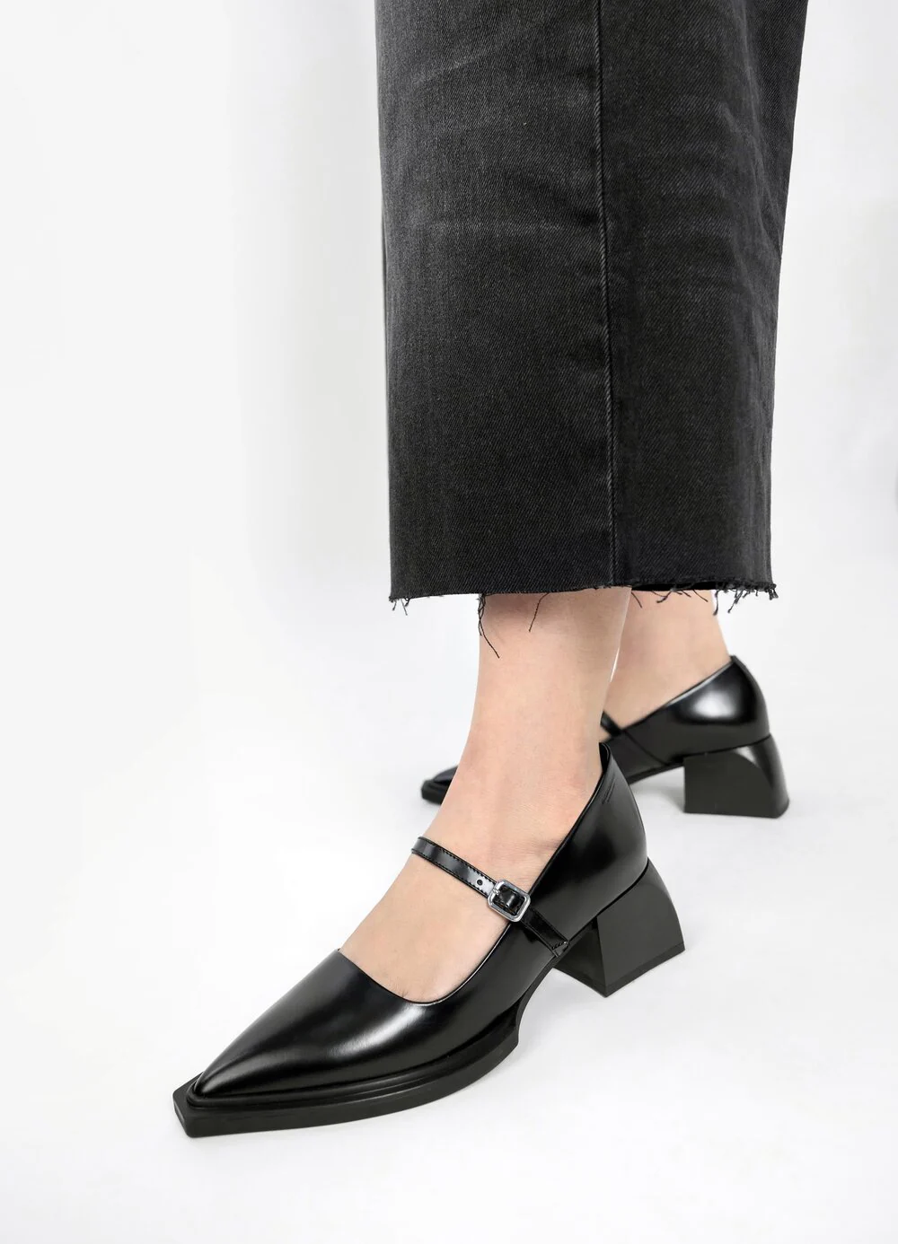 Vagabond  Vivian Mary Jane pumps - sort