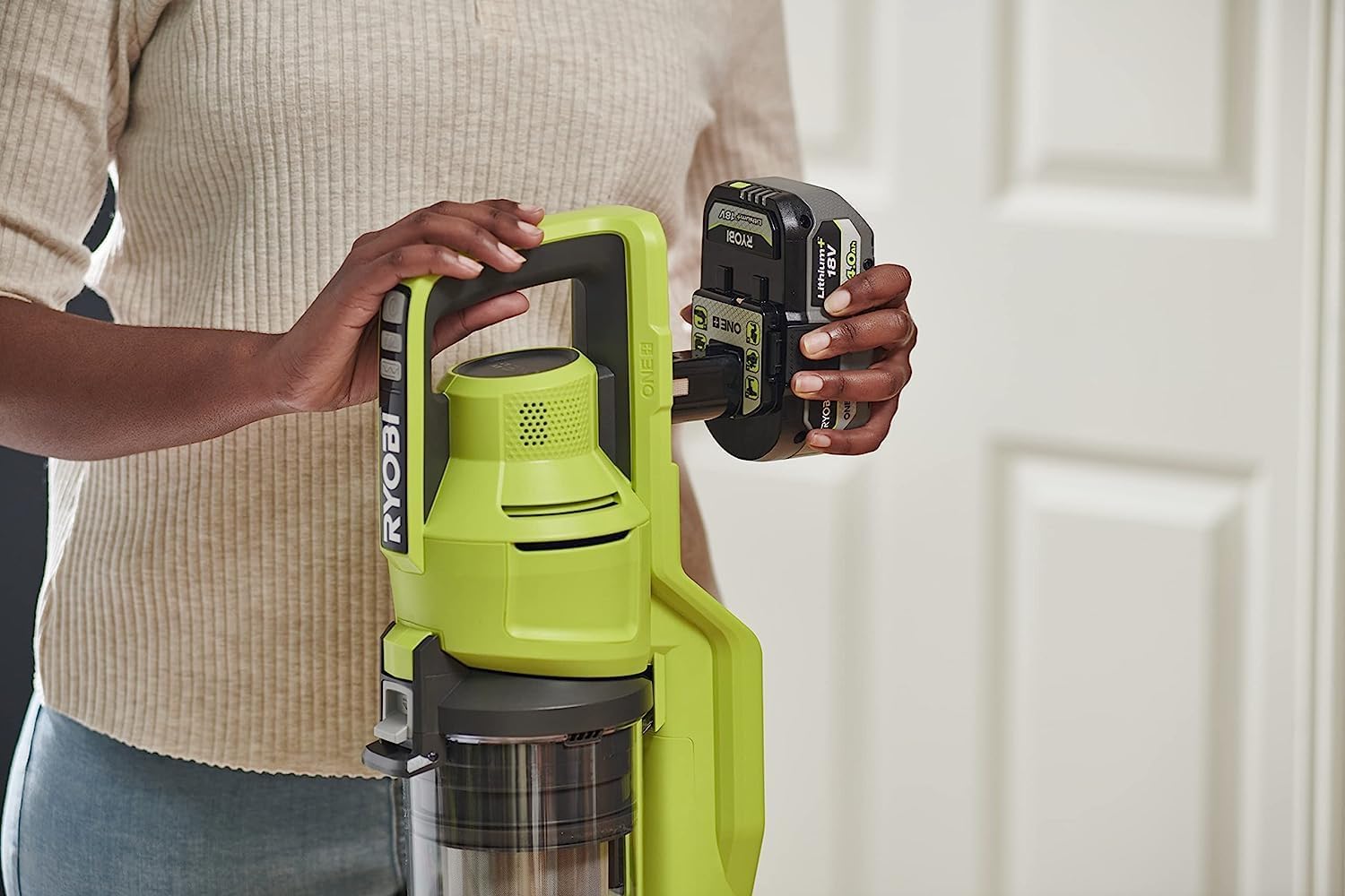 RYOBI 18 V ONE+ Akku-Bodenhandsauger RSV18-0 (30 AirWatt Saugleistung, 820 l/min Luftstrom, 24 cm breite Bodendüse, ohne Akku und Ladegerät), Grün