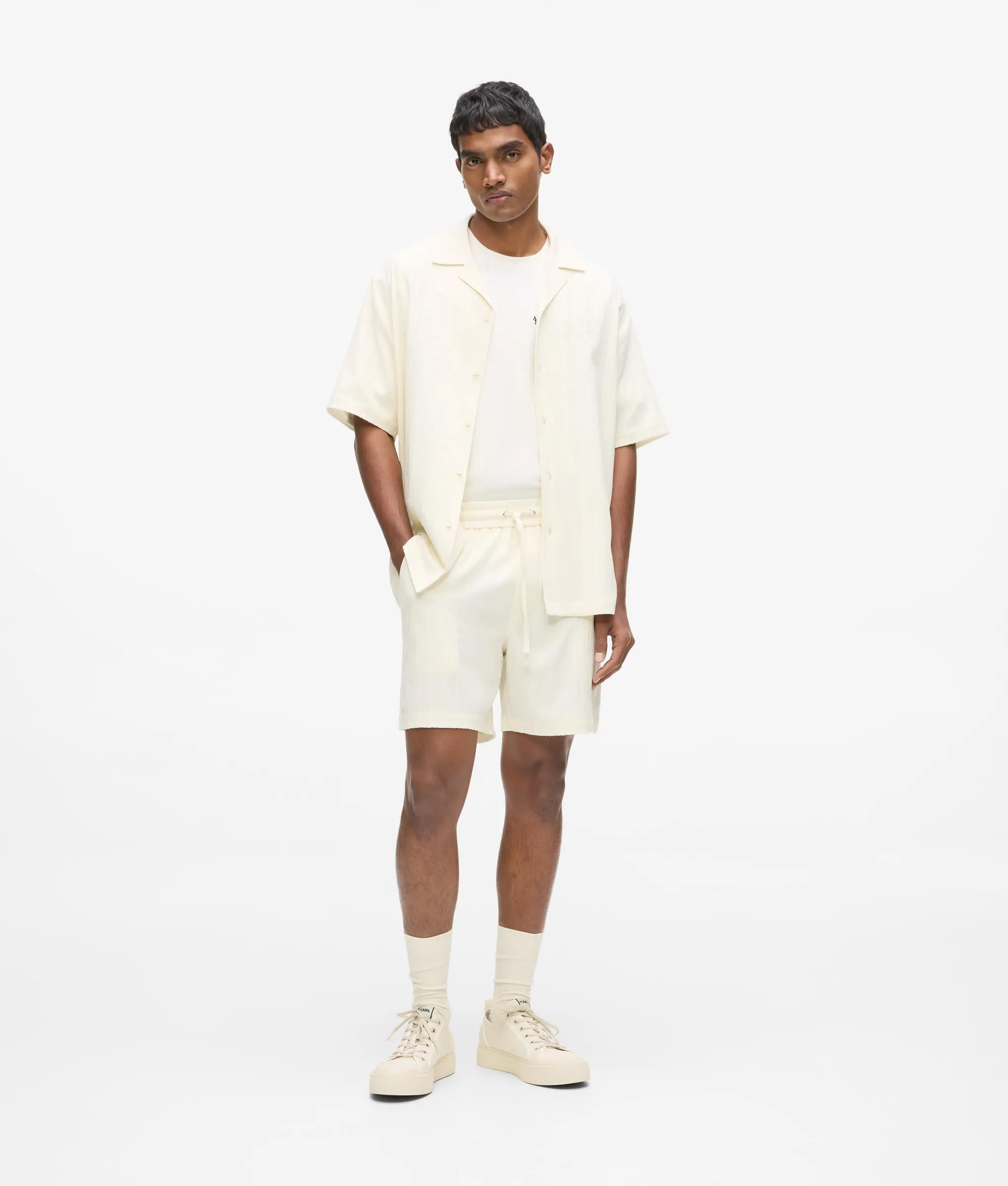 Korte broek met structuur