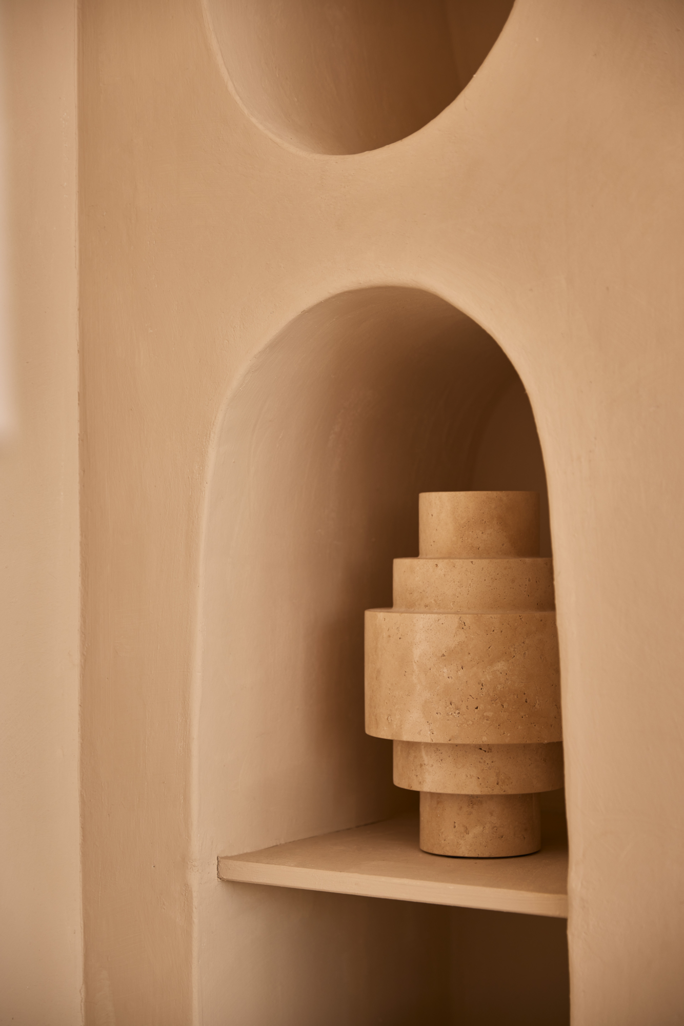 Vaas Agano Travertine L