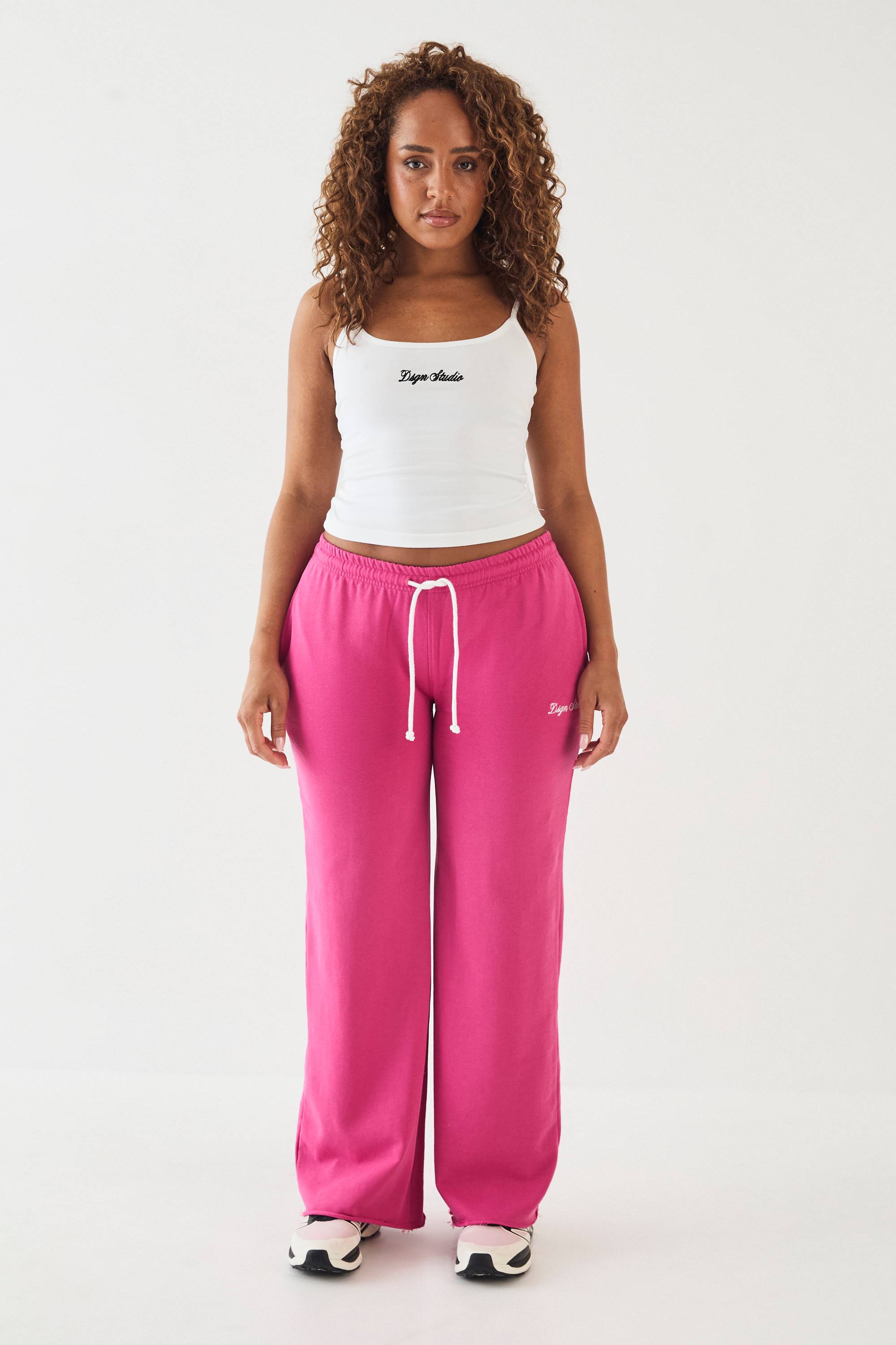 Jogger Droit Dsgn Studio À Taille Basse Avec Cordon De Serrage Contrasté Et Molleton Bouclette