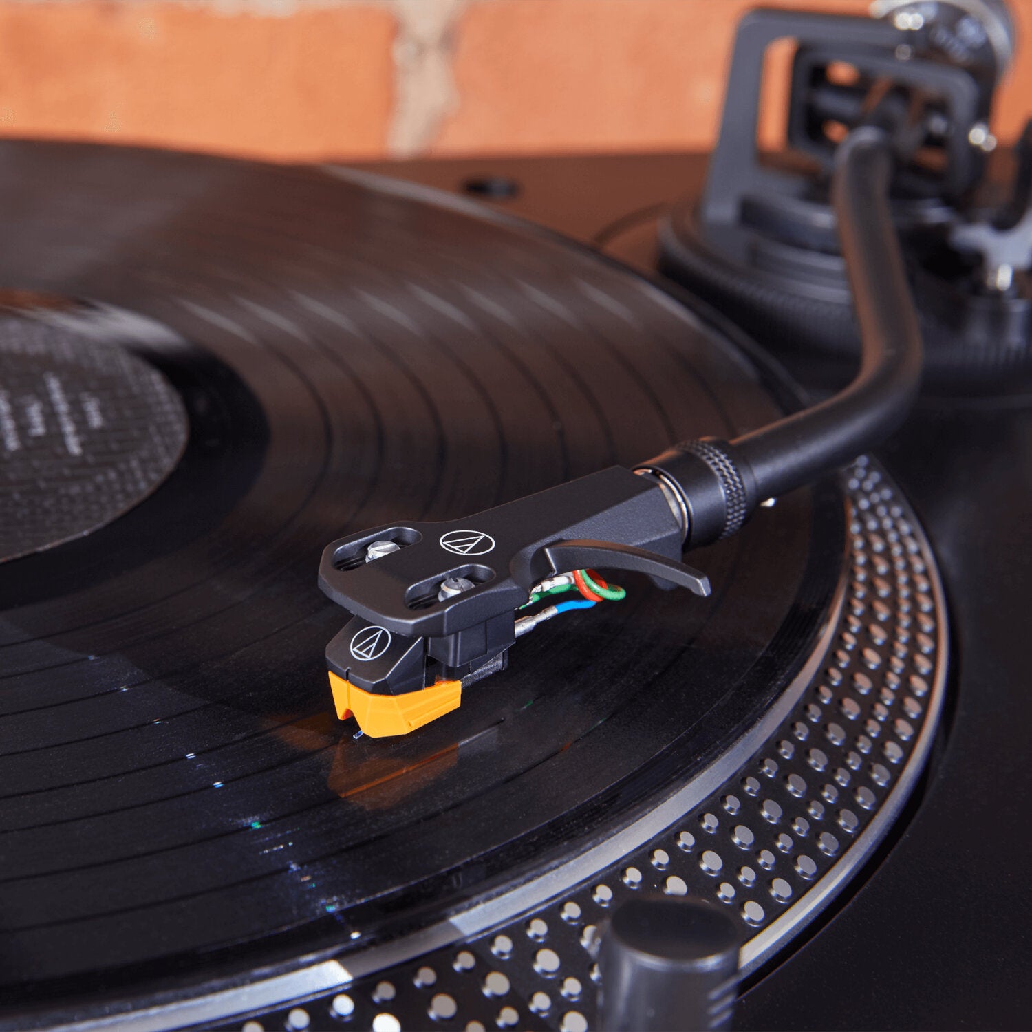 Audio Technica AT-VM95EN dual Moving Magnet cartridge, elliptische stylus naakt