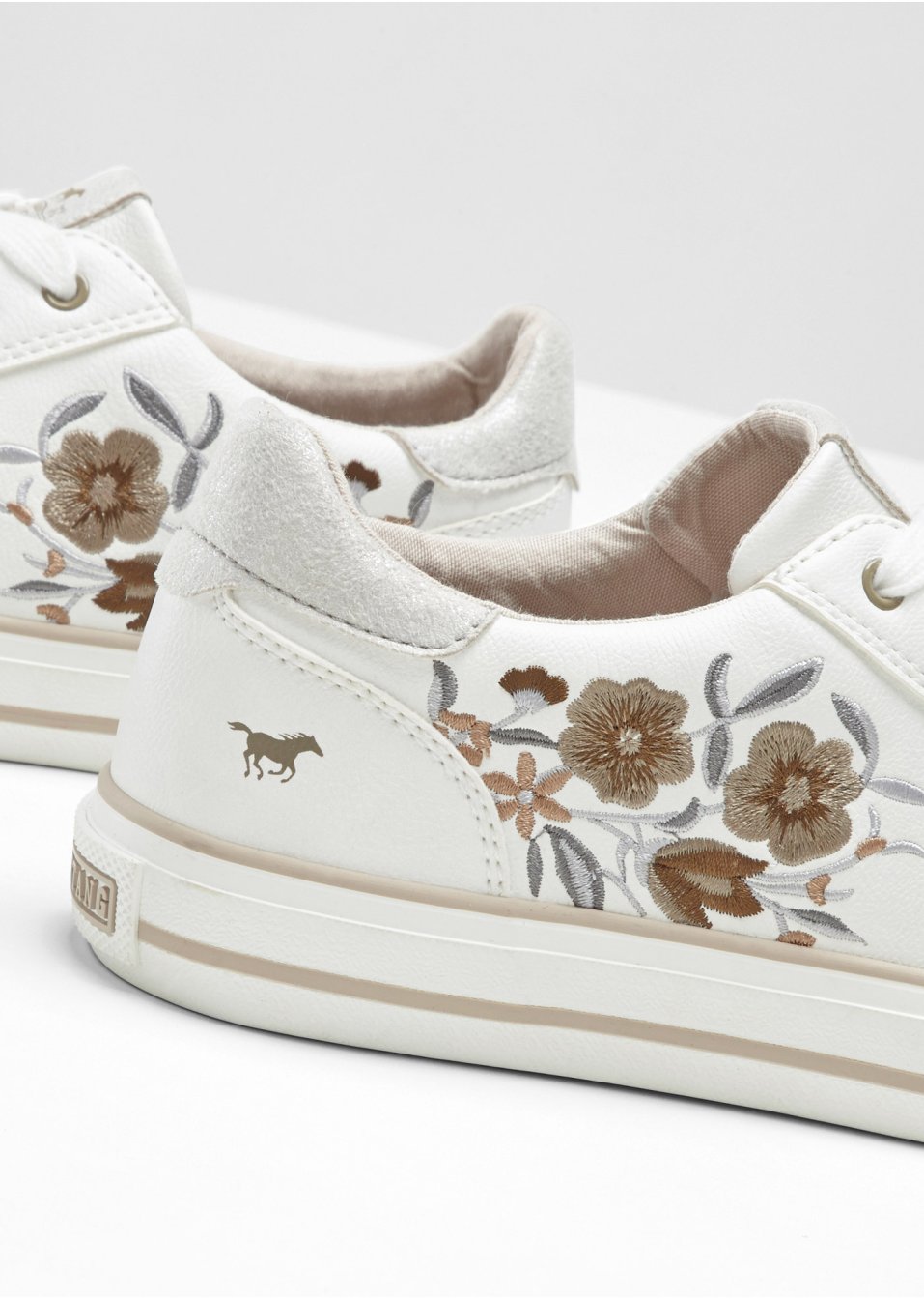 Sneakers de Mustang