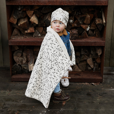 Elodie Pearl Velvet Teppe 100x75, Dalmatian Dots