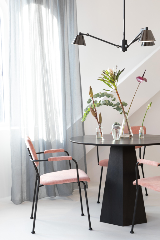 Zuiver Pilar eettafel Ø100 Black
