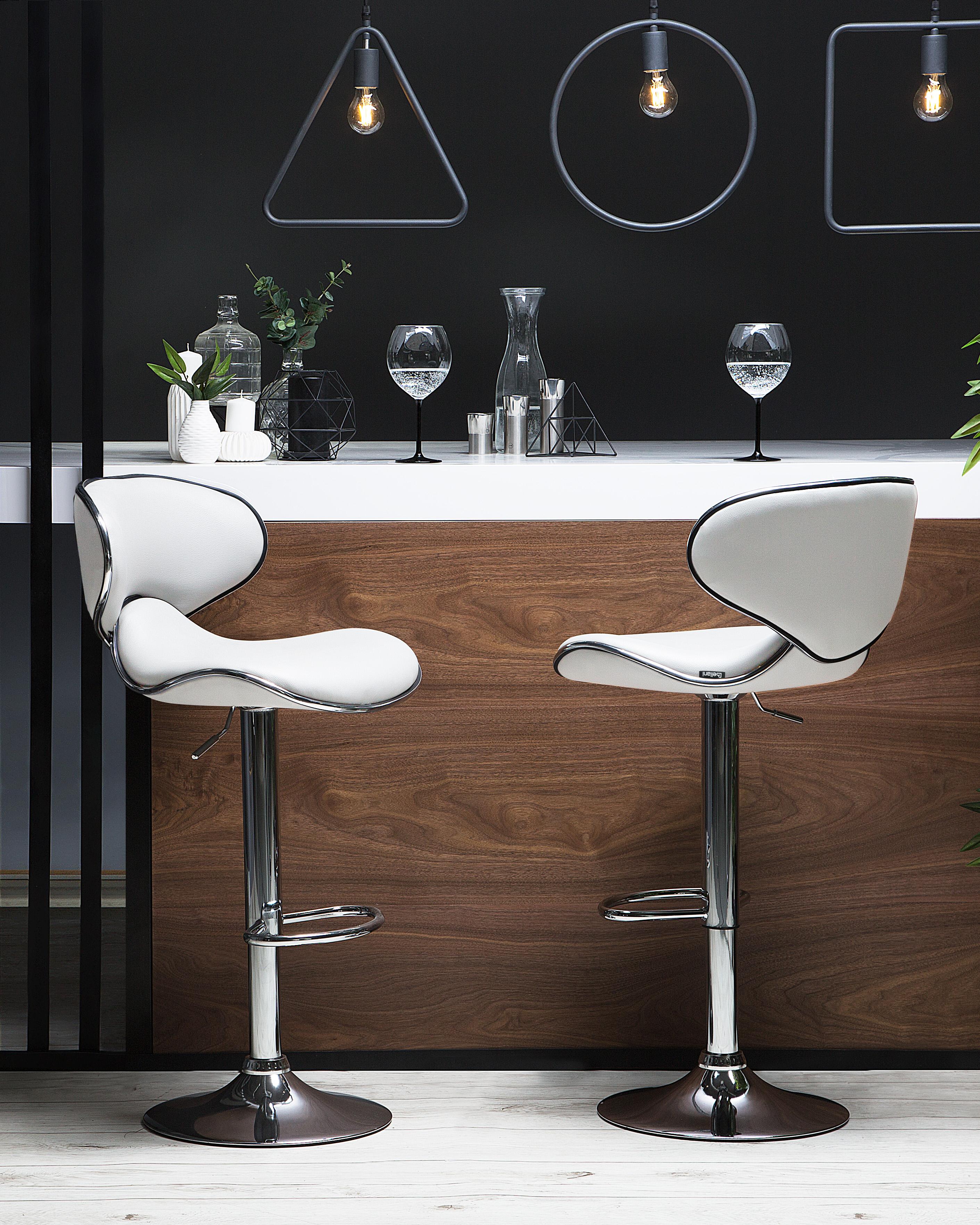 Set van 2 barstoelen CONWAY Kunstleer draaibaar Wit