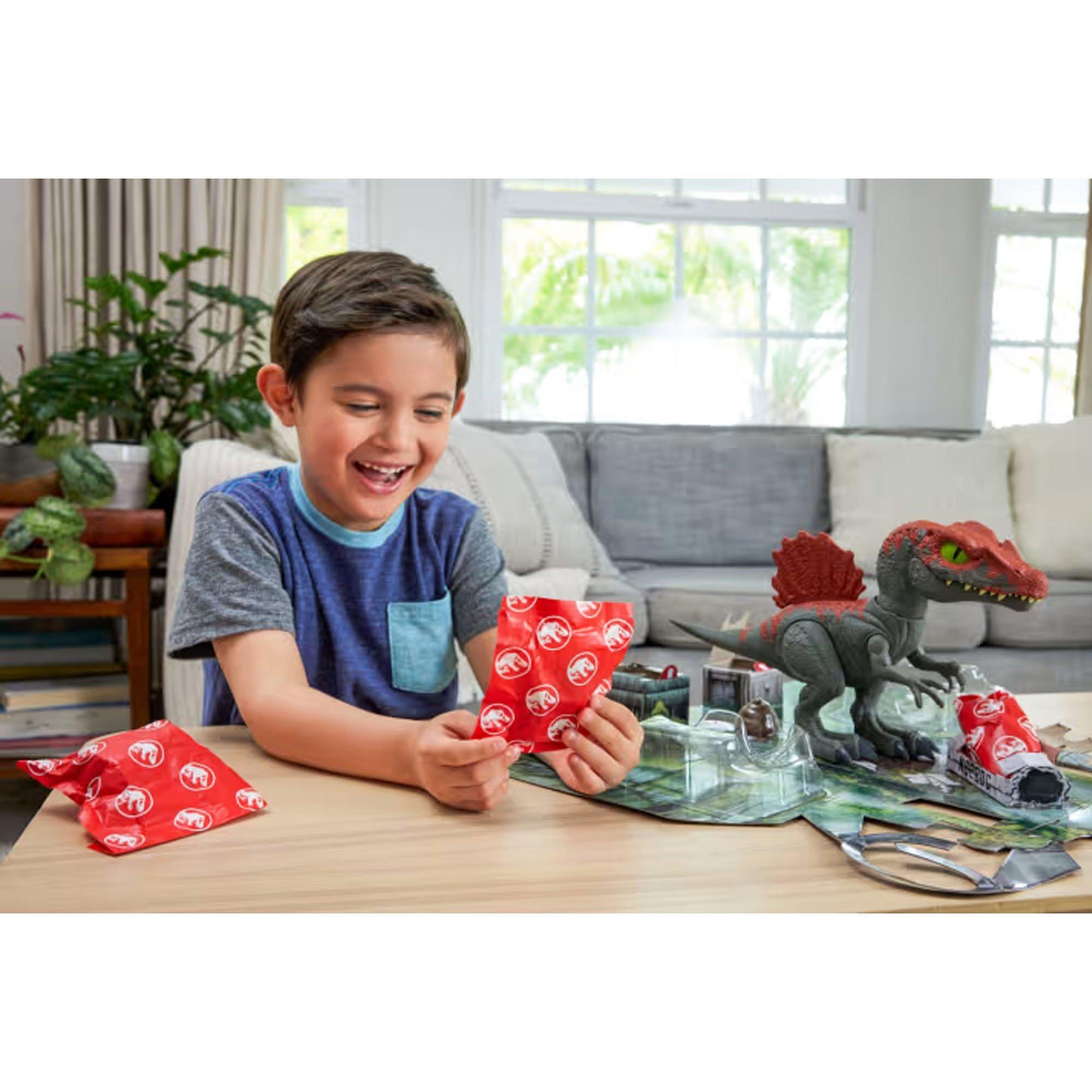 Jurassic Park Jurassic World Spinosaurus Cage Crasher Action Figure Playset