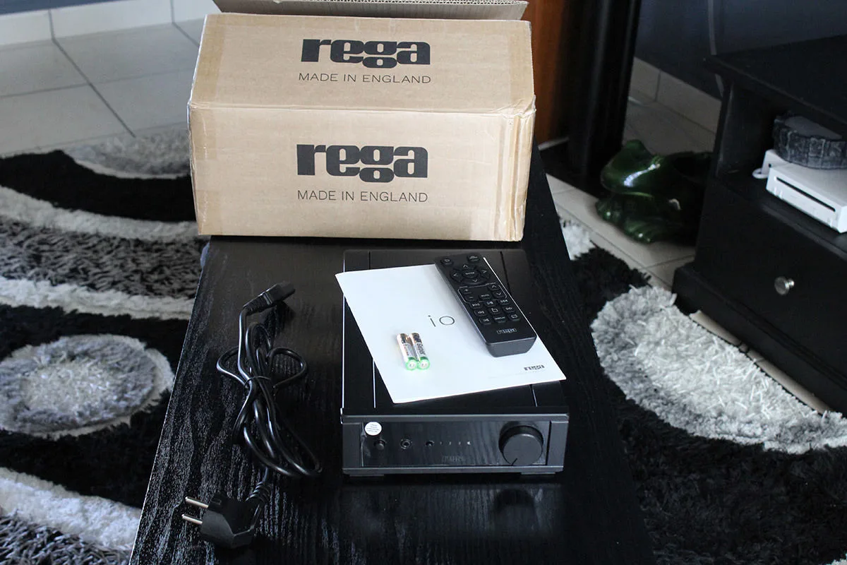 Rega IO Amplis hi-fi stéréo