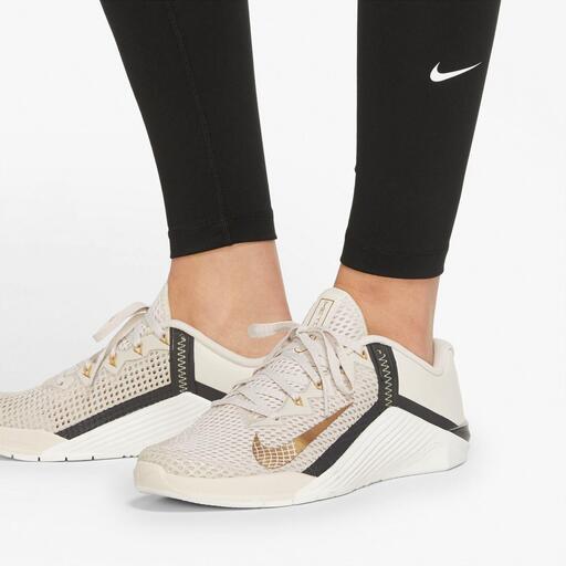 Nike Dri-fit One