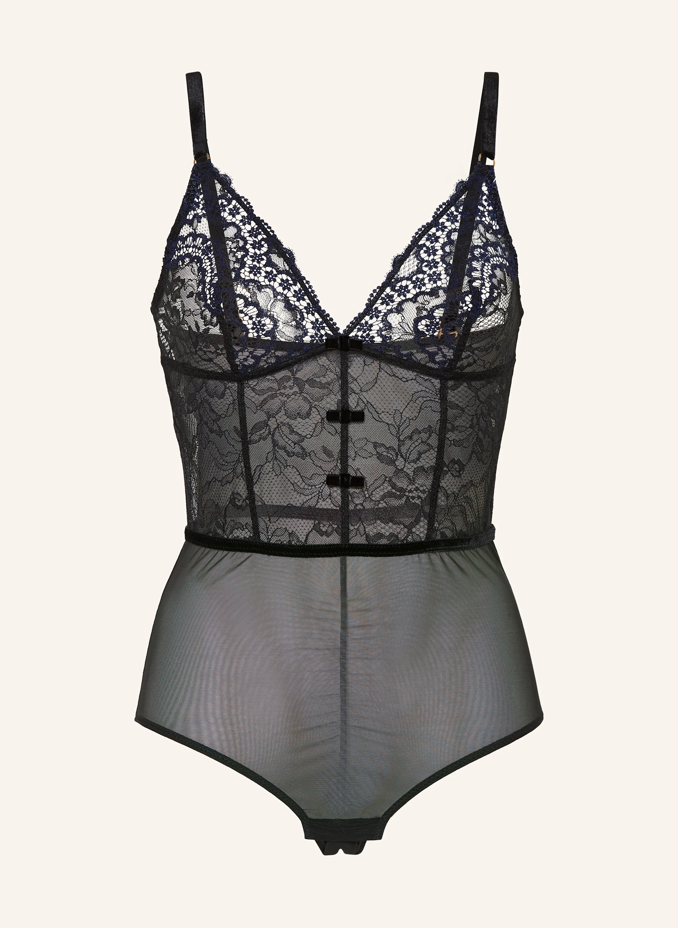 SIMONE PÉRÈLE Body SCÉNARIO