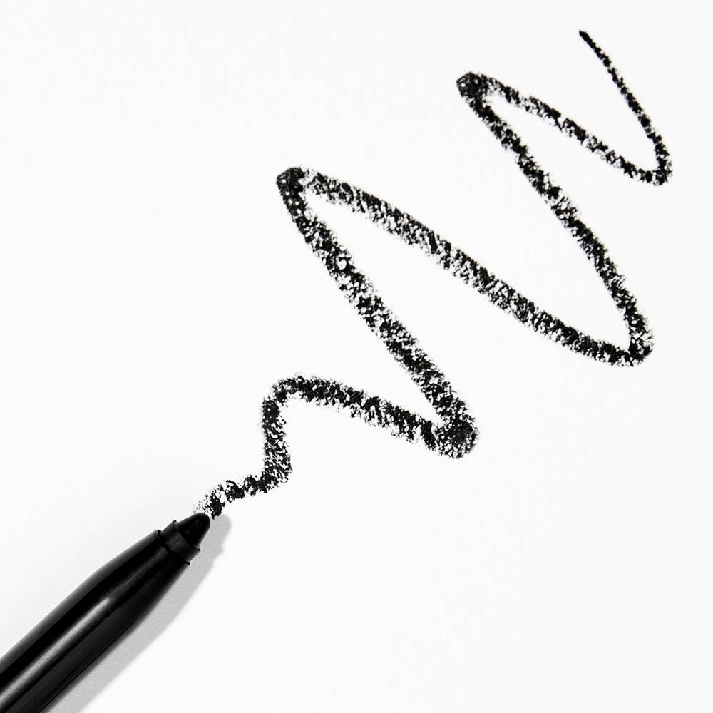 Le noir Crayon yeux waterproof et rétractable